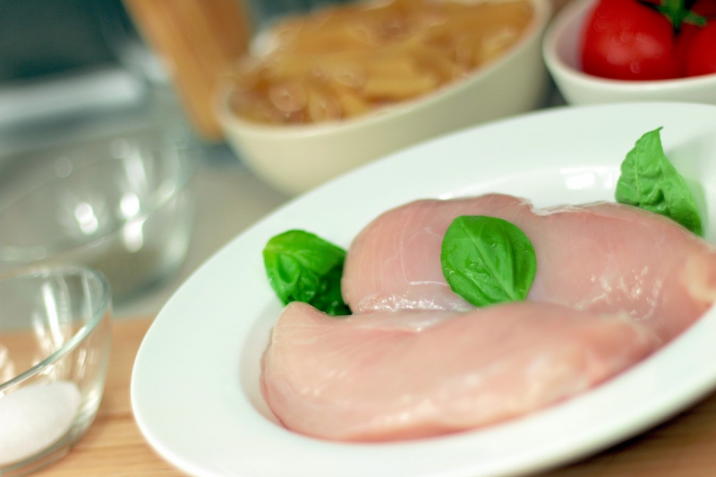 boucherie--min_turkey_hen_meat_raw_pink_chicken_ingredient_cooking_uncooked-1087266